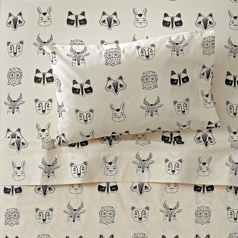 Crate&Kids Stay Cool Roxy Marj Animal Organic Cotton Toddler Sheet Set